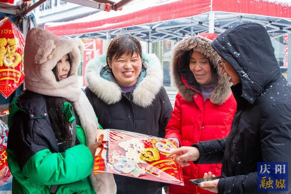 【攝影報道】趕年集，備年貨，歡天喜地過大年